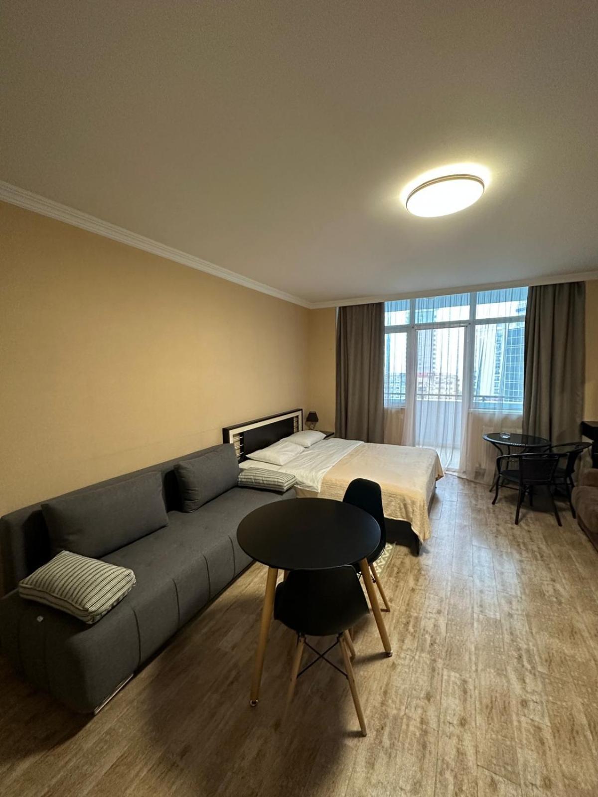 Pirosmani Mini Hotel Batumi Exterior photo